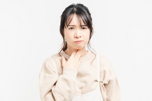 喉の違和感 喉の違和感